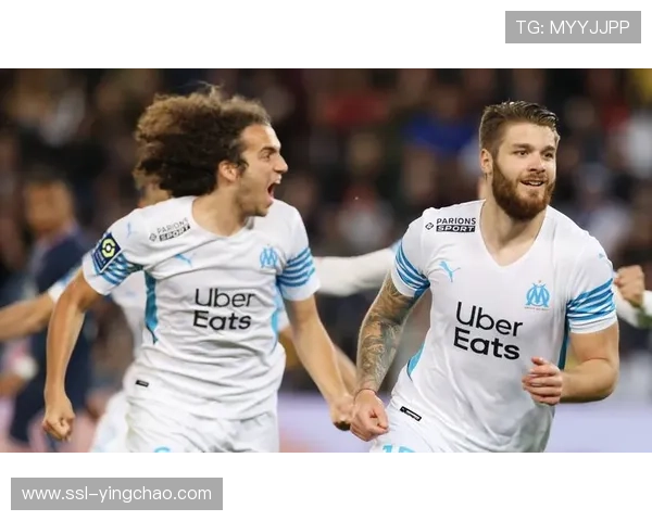 半场战报:洛里昂坚守主场防线 巴黎圣日耳曼久攻不下陷入僵局 半场战报:洛里昂坚守主场防线 巴黎圣日耳曼久攻不下陷入僵局