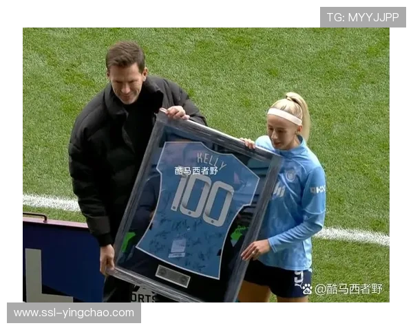 布莱顿俱乐部因争议照片道歉，球迷要求明确反法西斯立场